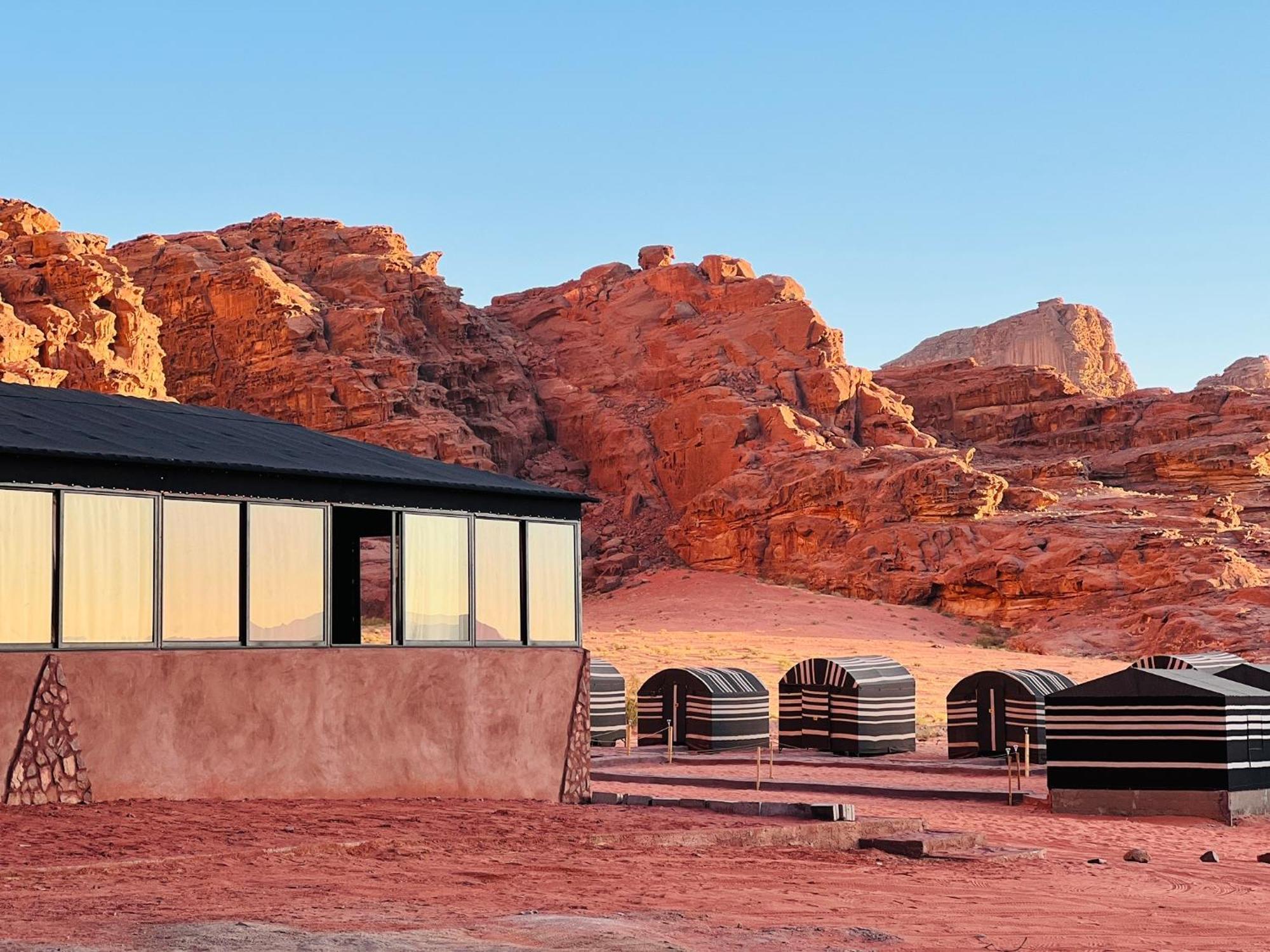 Hotel Bedouin Nights Camp Wadi Rum Exterior foto